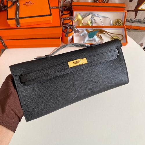 HERMES KELLY CUT 31 IN BLACK CALFSKIN WITH GOLD HARDWARE