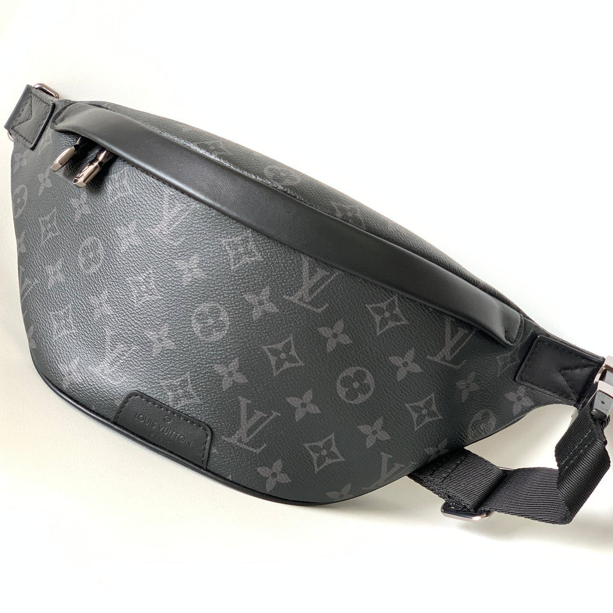 LOUIS VUITTON LV 25S DISCOVERY BUMBAG 44 IN BLACK MONOGRAM ECLIPSE CALFSKIN
