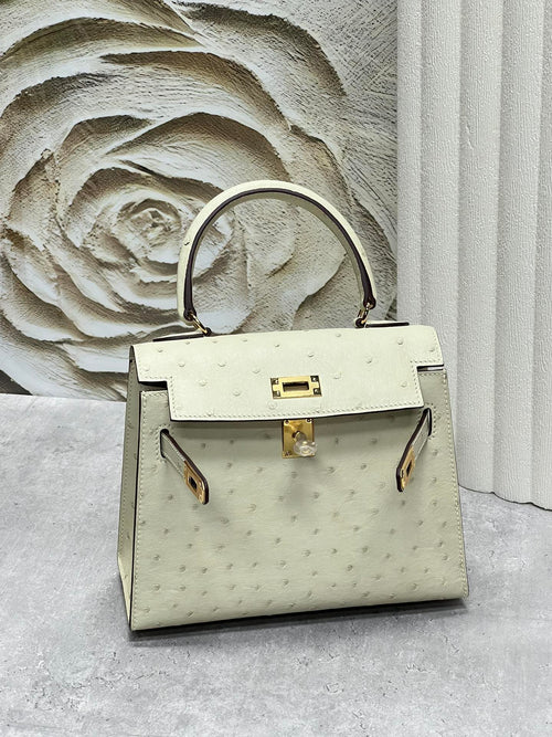 HERMES KELLY BAG 20 IN WHITE CREAM OSTRICH LEATHER WITH GOLD HARDWARE