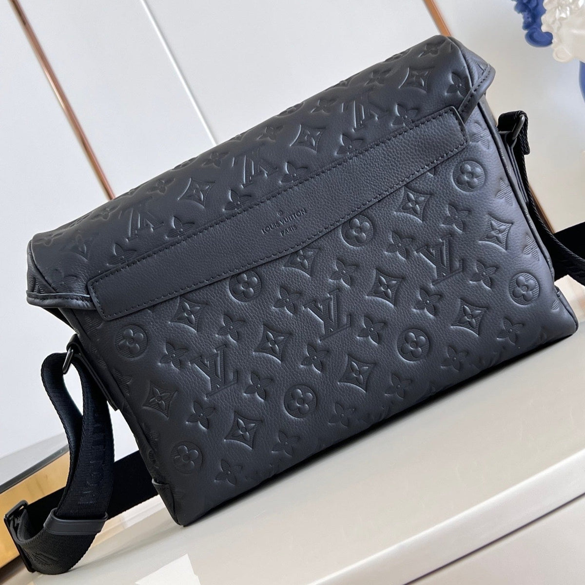LOUIS VUITTON MESSENGER VOYAGER PM 33 IN BLACK MONOGRAM SHADOW CALFSKIN